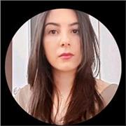Profesora de química fundamental para colegios y universidades